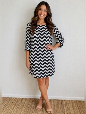 Charming Charlie Black & White Chevron Shift Dress, Size Small